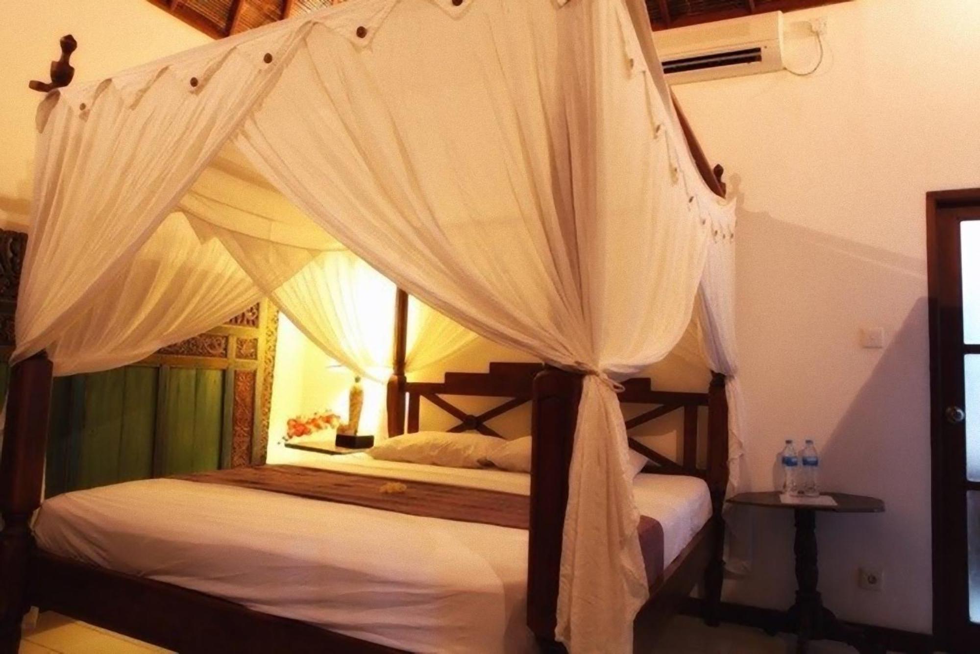 Sunhouse Guesthouse Sanur Oda fotoğraf