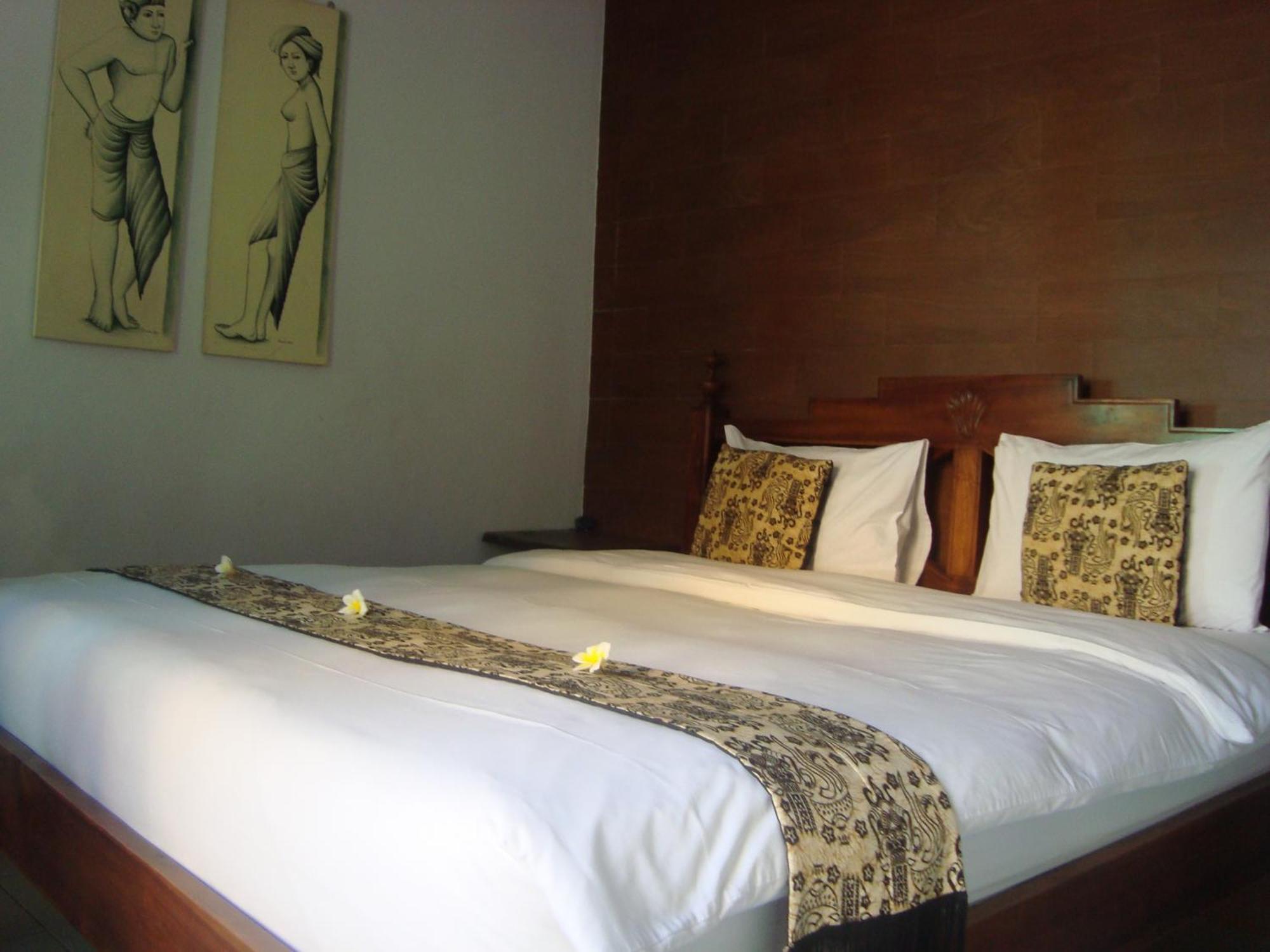 Sunhouse Guesthouse Sanur Oda fotoğraf