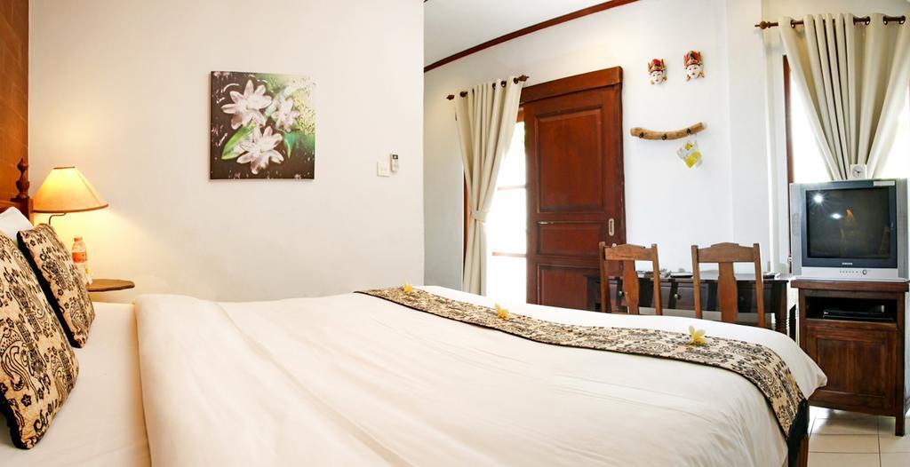 Sunhouse Guesthouse Sanur Oda fotoğraf