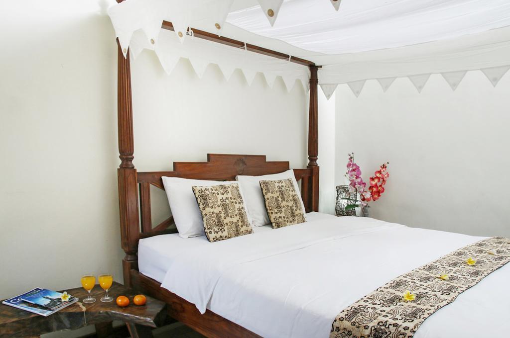 Sunhouse Guesthouse Sanur Oda fotoğraf